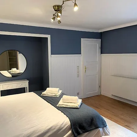 3 Bedrooms Maisonette In Apartment *