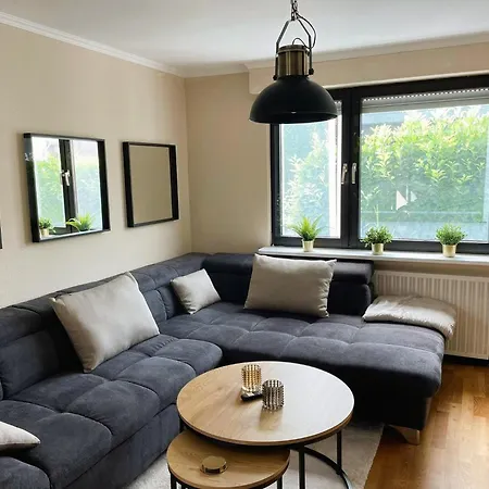 3 Bedrooms Maisonette In *